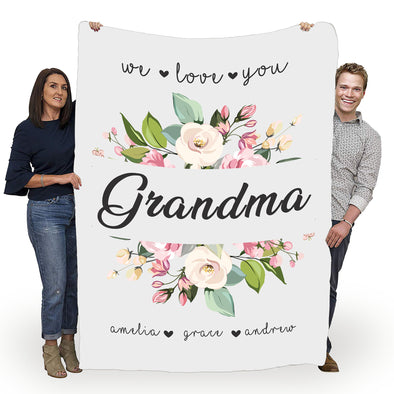 We Love You Grandma Customized Blanket With Grand Kids Names